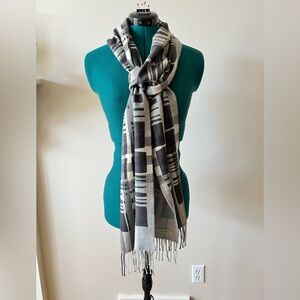 Burberry Scarf 100% Extra Fine Merino Wool with Gray and Blue Plaid Design